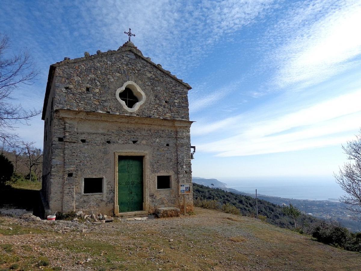 B&B Ca Da Franca Toirano Buitenkant foto